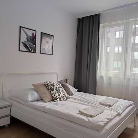 Lux Apartment Close To Medicover And Paley Varsóvia Exterior foto