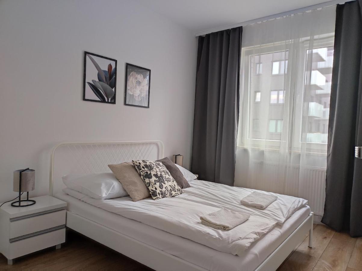 Lux Apartment Close To Medicover And Paley Varsóvia Exterior foto